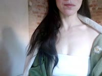 Beschreibung für Personen über 30: Ich bin Tierärztin, ichliebe es zu kochen und Kuchen zu backen. Ich bin freundlich, ausgeglichen und weiß, wie man sich benimmt. Und Kopfschmerzen habe ich nie {puścić oczko}Beschreibung für Jüngere: Ich tanze gerne, mache Quatsch, kippe ein Bier in 3 Sekunden und kann die ganze Nacht durchvögeln.