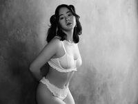 nude webcamgirl picture AislyFollin