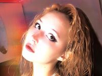 free live sexcam AlyonaMew
