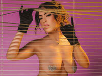 beautiful webcam girl AmelyLu