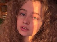 cam girl masturbating with sextoy DanettaBlunsh