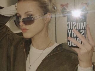 fingering cam whore KateZalepa
