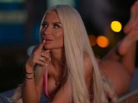 sex show LaraBrynn