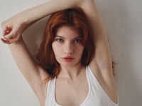 naked girl with webcam masturbating with vibrator LolyMenson