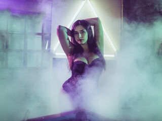 free live chart room SuzyAmaya