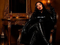 domina live sex cam CaitlynBennet