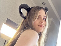 camslut topless AaliceWalter