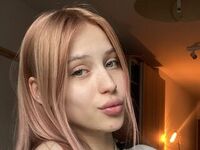 cam girl playing with vibrator AliciaBoom