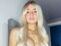 naked cam girl AlisonWillson