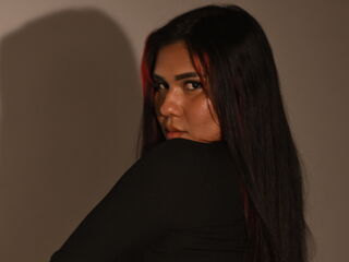 camgirl showing tits AlizLatifa