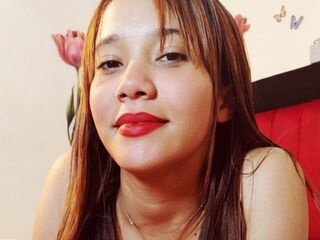 naughty cam girl masturbating with dildo AmarisGomez