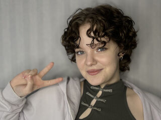 camgirl playing with vibrator AmmelyFerret