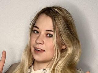 girl cam free AnjaTruehart