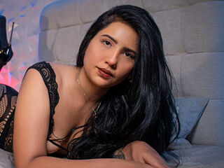 naked camgirl masturbating with dildo AshleyRoxe