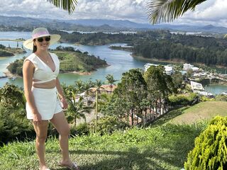 cam girl webcam AuraCrhistina