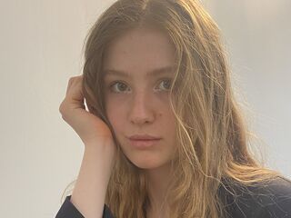 live sex webcam AuraTyce