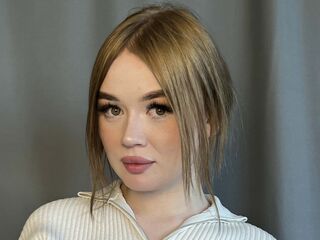 masturbating webcamgirl BevGreff