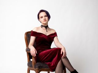 naughty cam girl masturbating with dildo BillieColeson