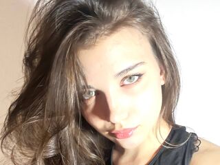 naked camgirl BriandaLudwic