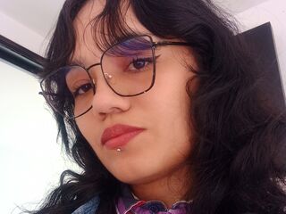 beautiful camgirl CamilaRodriguez
