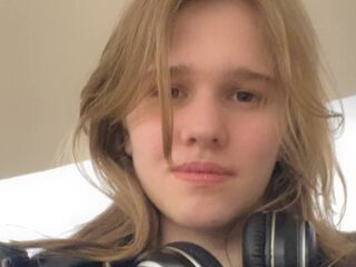 camgirl masturbating with dildo ChristieDemaline