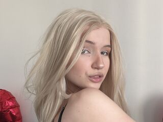 camslut fingering pussy ChunBirdwell