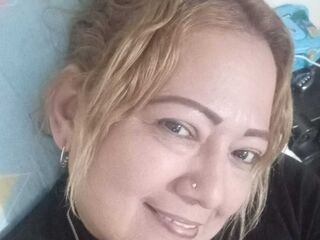 camgirl chat room ClauSilver