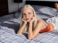naughty cam girl masturbating DaniellaStarki
