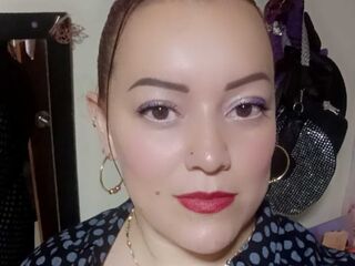 cam whore livesex DinaCarl