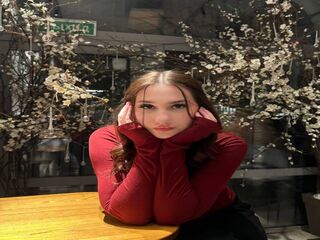 hot webcam EarthaBlaise