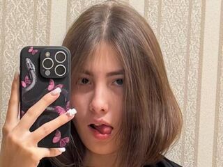 free liveshow EllieLenon
