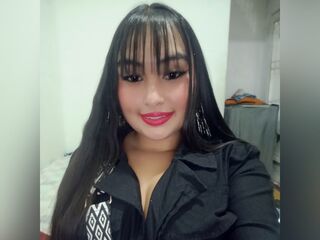 naked camgirl masturbating with vibrator EmaClarens