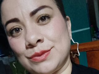 free livecam EmilyTempation