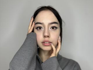 naked cam girl HannahDinizo
