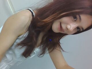 Kinky webcam girl HoaBuis
