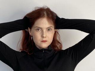 cam girl showing pussy IdaBerenger