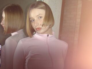 webcam babe chatroom IngraKate