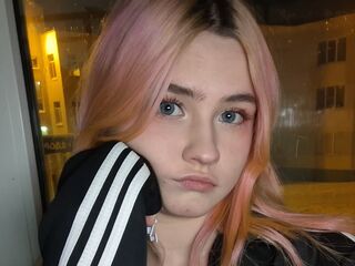 fingering cam girl JanenePreyer