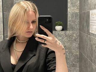 webcam bitch chat JenaeMcquillen