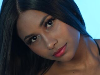 girl fingering bald pussy JeyMoon