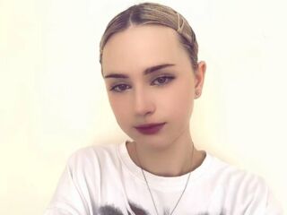 erotic webcam video JudithHaverstock
