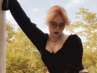 camgirl fingering shaved pussy KaleighCollett