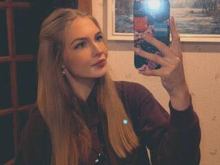 beautiful camgirl KateyTouriny