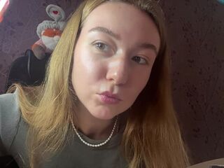 naked cam girl masturbating KayeEliasen