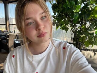 free nude webcam KendallHennig