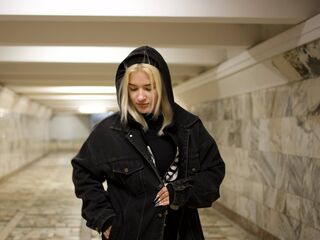 free live webcam KiraHaverstick