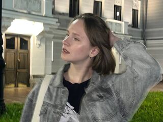 adult live cam KrissyJn