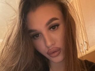 naughty camgirl masturbating KyraVictorine