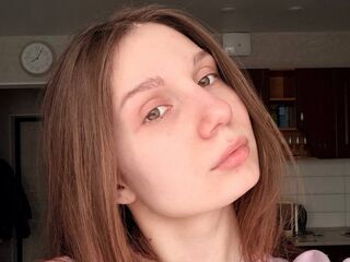 free nude cam LaraVenn