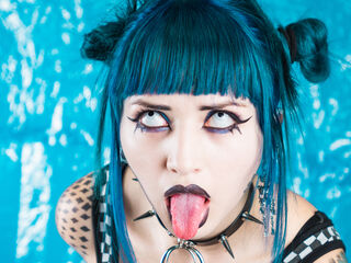 topless webcamgirl LaurentMason